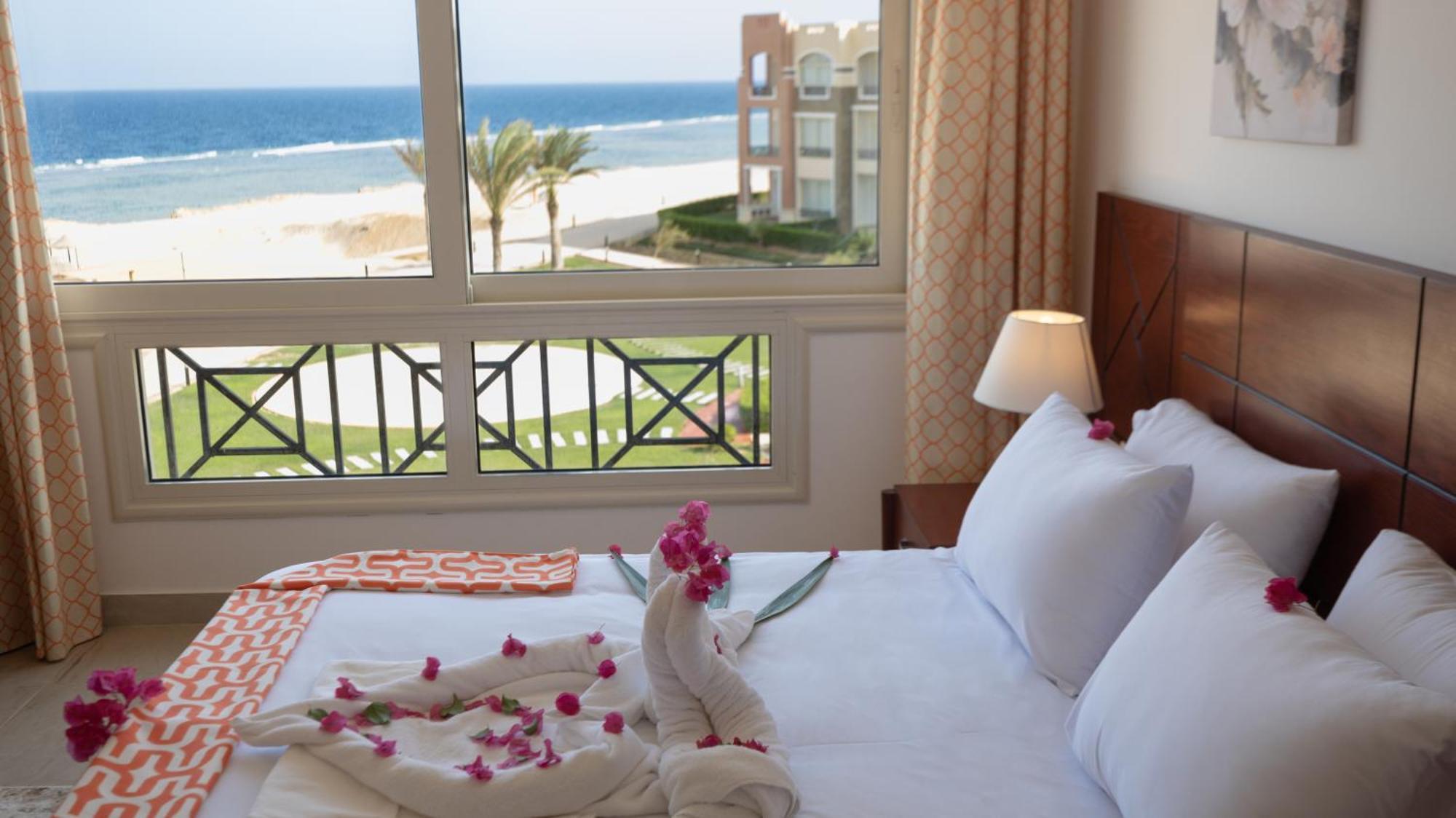 Oyster Bay Beach Resort Abu Dabab Exterior photo